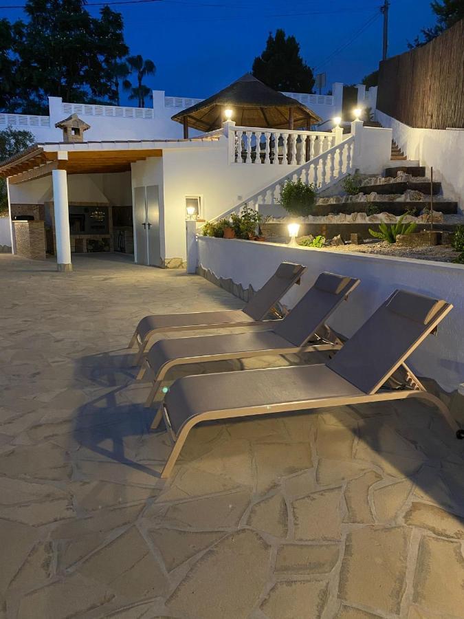Villa Alhambra - Dale A Tu Familia Las Vacaciones Y El Descanso Que Se Merecen Кальпе Экстерьер фото